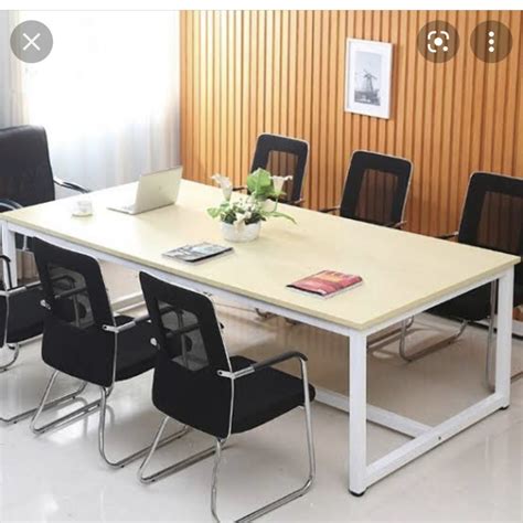 Meja Meeting 6 Orang: Lebar 180 cm atau 240 cm untuk Kantor Startup?