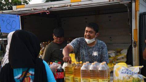 Cara Ibu-Ibu Pasar Tumpah Membela Dagangan Saat Digusur